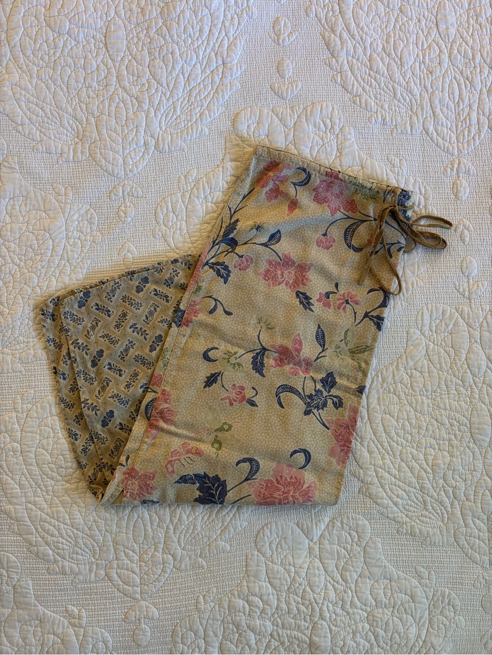 Vintage Liz Claiborne Floral Skirt — Beige with Pink & Blue Flowers